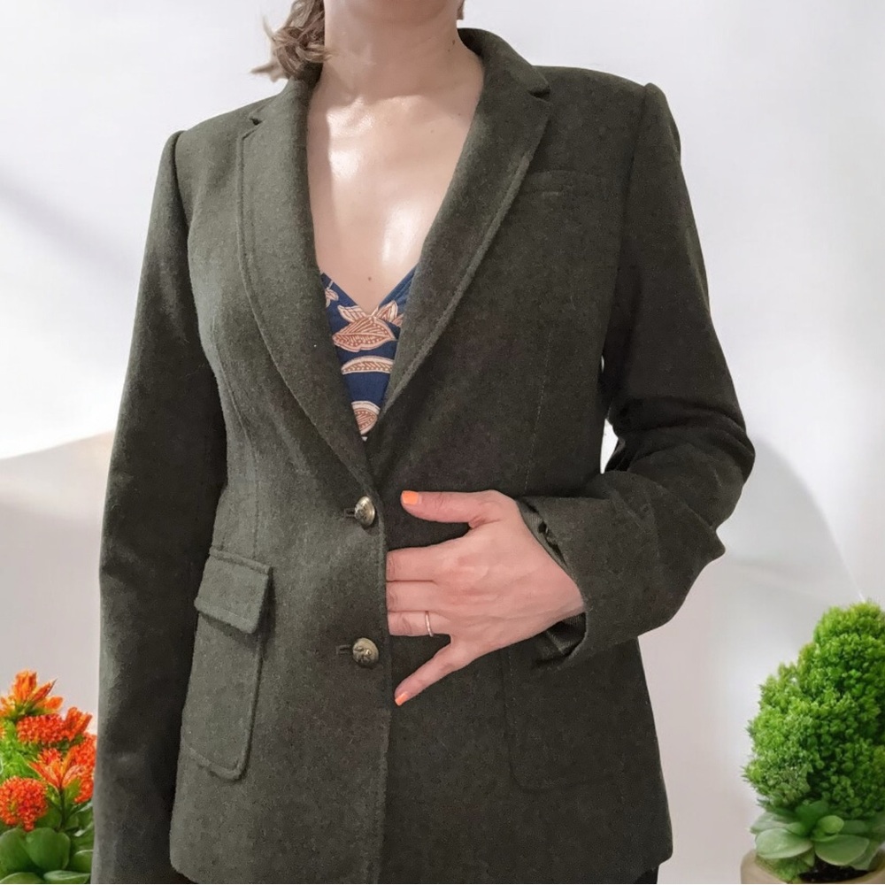 Banana Republic wool blend elbow patch Olive Green Blazer size 8
